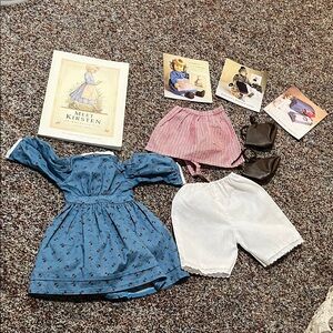 American Girl 'Meet Kirsten' Book, Phamplets, Outfit & Shoes